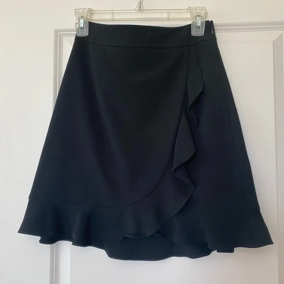 Women’s LOFT Black Ruffled Mini Skirt - size 0 - Picture 4 of 12